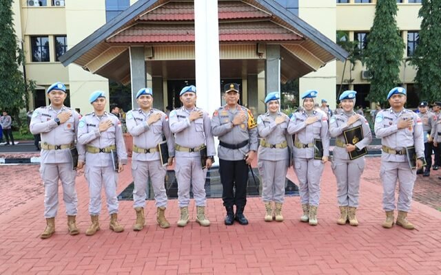 Putra Sinjai Raih Penghargaan Kapolda Sulsel Usai Bertugas di Misi Perdamaian PBB