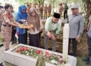 Peringati Hari Perlawanan Rakyat Luwu ke-79, KKLR Sulsel Ziarahi Makam Datu Andi Djemma