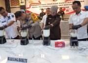 Satuan Reserse Narkoba Polrestabes Makassar Musnahkan 1,4 Kg Sabu