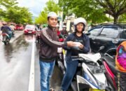 Wujud Kepedulian Sosial Dibulan Ramadan , Sat Intelkam Polres Palopo Bagikan Takjil Ke Pengendara