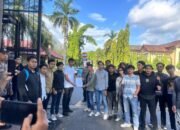 Aliansi Mahasiswa Hukum Unbos dan Formahum Demo di Polda Sulsel, Desak Investigasi Dugaan Korupsi di PAM Tirta Mangkaluku Palopo