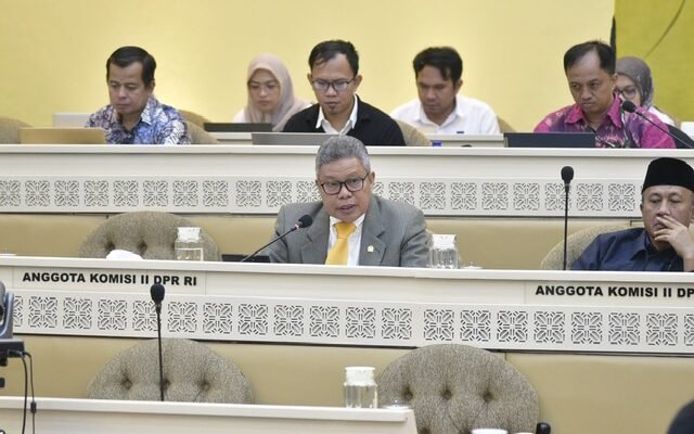 Taufan Pawe Perjuangkan Jaminan Pensiun PPPK, Minta Disamakan dengan PNS