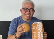 Lebih Dekat Roti Almar , Jajanan Khas Warga Tual yang Kini Jadi Antrian Para Pembeli