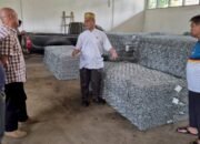 DPRD Sulsel Kawal Pendistribusian Ratusan Bronjong ke Luwu Utara untuk Perkuat Infrastruktur