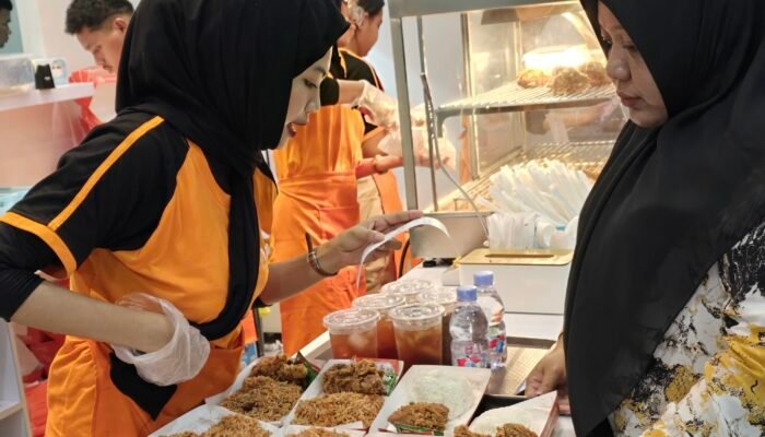 Almar Fried Chicken Kini Ramai Dikunjungi Warga Kota Tual