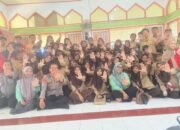 Mahasiswa KKN UNHAS Gencarkan Sosialisasi Pencegahan Kenakalan Remaja di SMPN 2 Tellu Limpoe, Sidrap