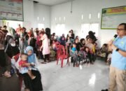 Pemuda ICMI Sulsel Bagi-bagi 3.200 Telur Demi Gizi dan Kesehatan Anak Galesong Selatan