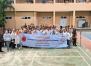 Peduli Kesehatan Remaja, Alumni FK Unhas 2004 Gelar Baksos Bareng Siswa SMKN 1 Makassar