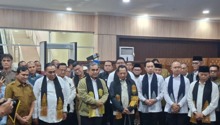 Ketua  MPR RI, Mendagri, dan Kepala BPOM Sambut Ramadhan dengan Menyerahkan Bantuan bagi Korban Bencana di 8 Kabupaten Aceh