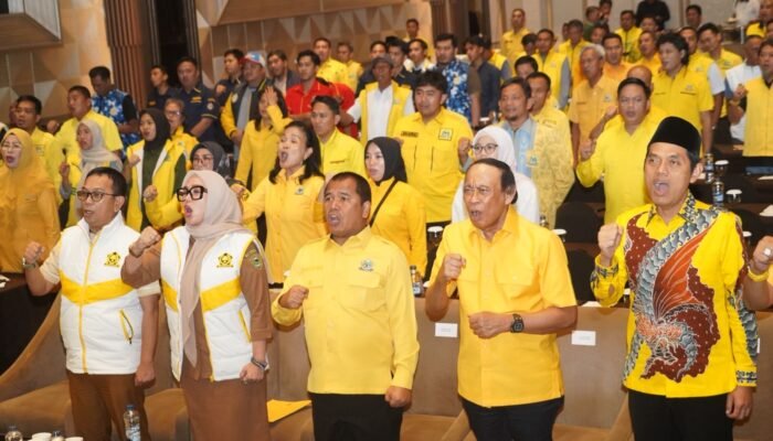 Muhidin M Said Bakar Semangat Ratusan Anggota Fraksi Partai Golkar Hadapi  Pemilu 2029
