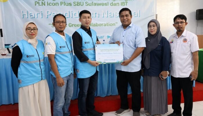 PLN Icon Plus SBU Sulawesi & IBT Peringati Hari Pendidikan Nasional: Kolaborasi Smart Green di SMK Negeri 3 Makassar