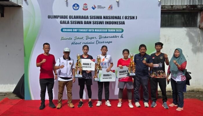 O2SN Makassar: Siswa SMP Muhammadiyah 13 Juara 1 Cabang Bulutangkis