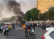 Aksi Mahasiswa Berakhir Ricuh, Jalan AP Pettarani Dilanda Kemacetan Panjang