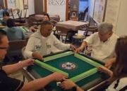 Dahlan Iskan Santai di Benz Cafe Makassar: Ngopi, Mengobrol, dan Nikmati Permainan Mahjong