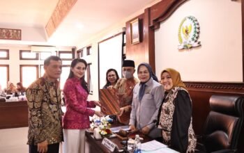 Tamsil Linrung Apresiasi Sherly Tjoanda Berhasil Tingkatkan Pendapatan Daerah